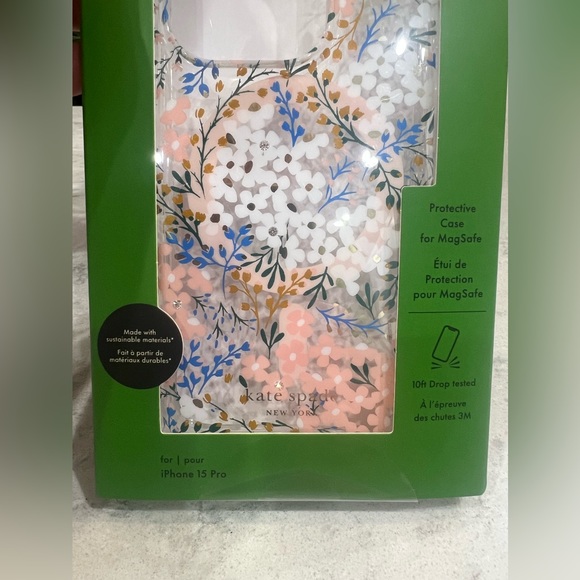 NIB Kate Spade New York Apple iPhone 15 Pro Protective Case with MagSafe - Picture 5 of 6